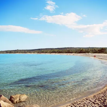 Mediterranean Whisper سانتا ماريا نافاريز